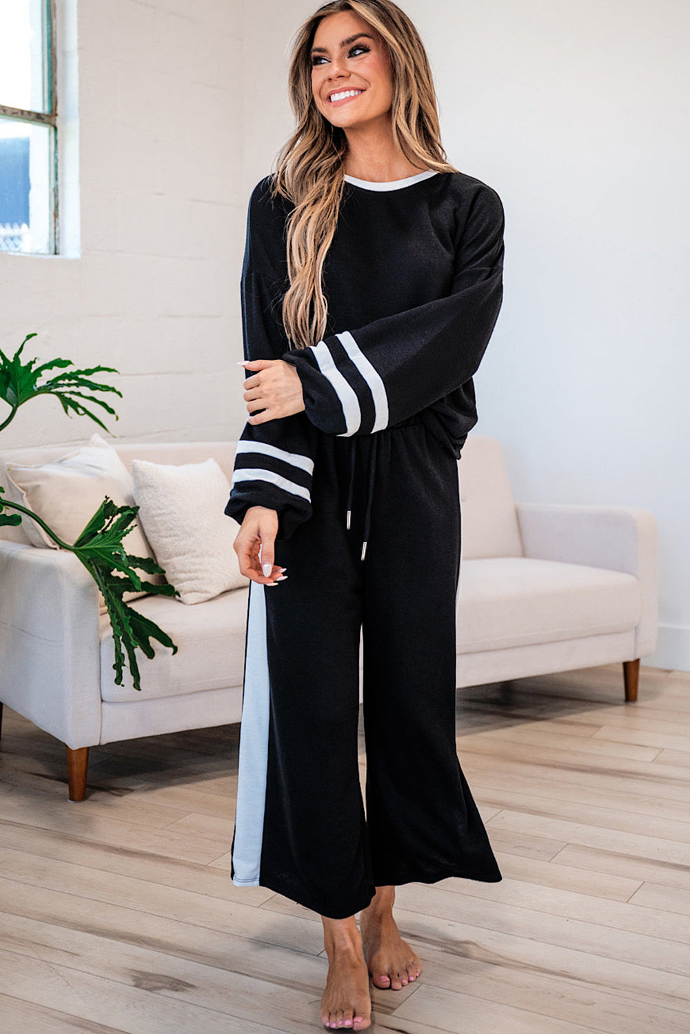Gray Contrast Trim Long Sleeve Pullover and Pants Set