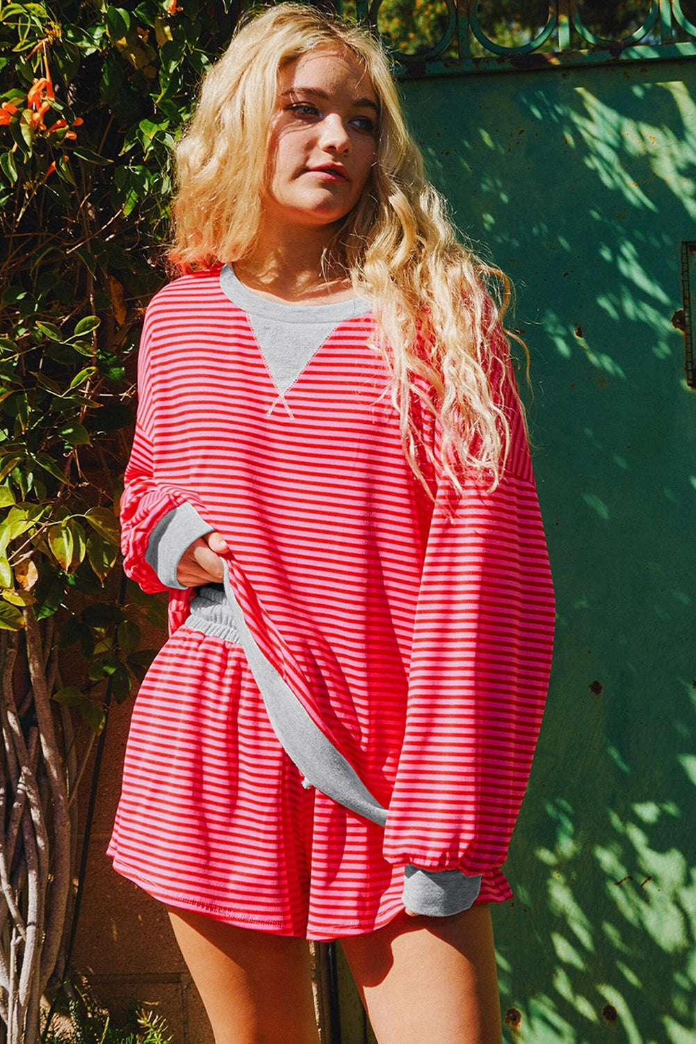 Red Striped Drop Shoulder Baggy Pullover and Shorts Casual Set