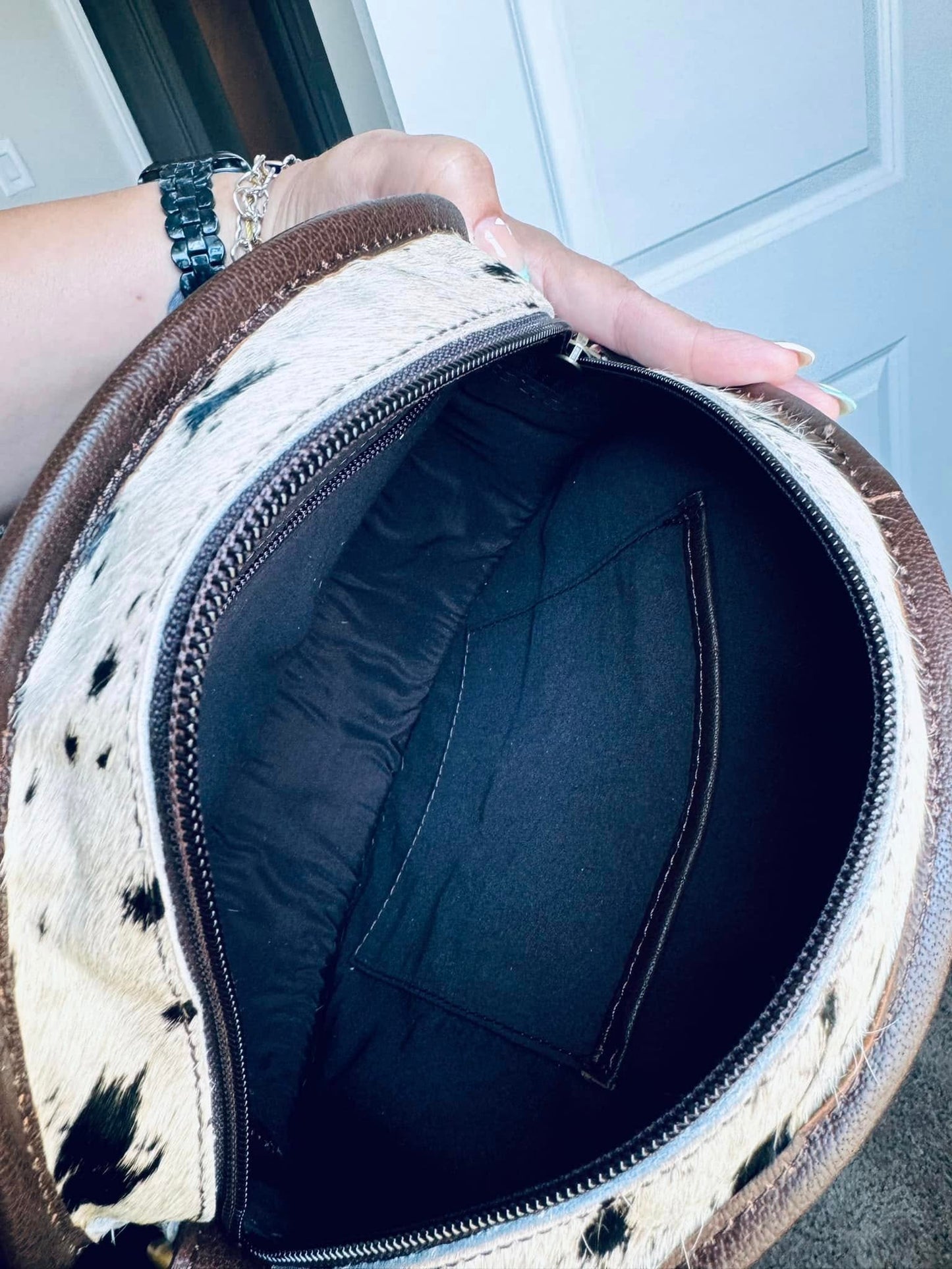 STOCKYARD COWHIDE CANTEEN BAG