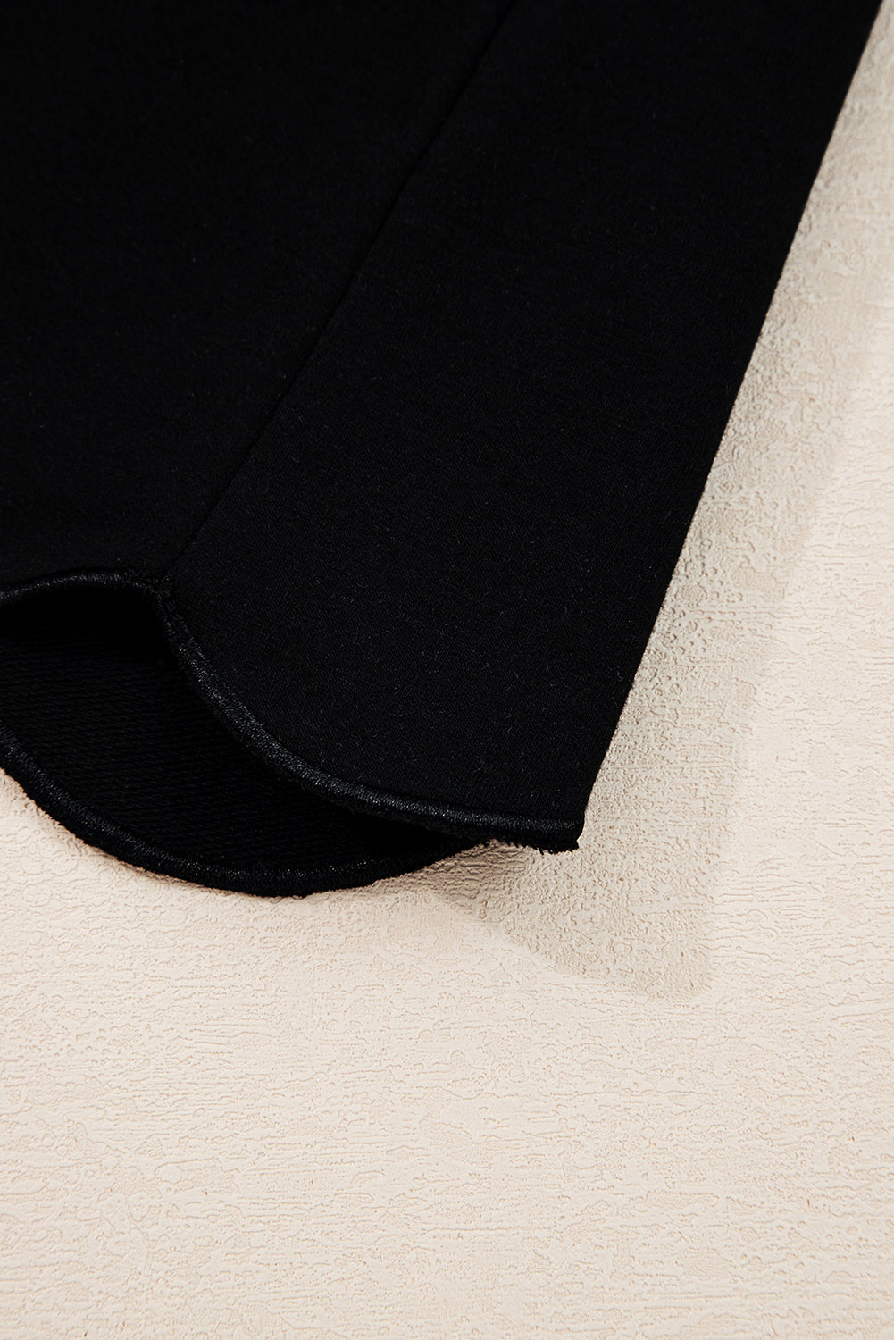 Black Scallop Trim Colorblock Long Sleeve Collared Top