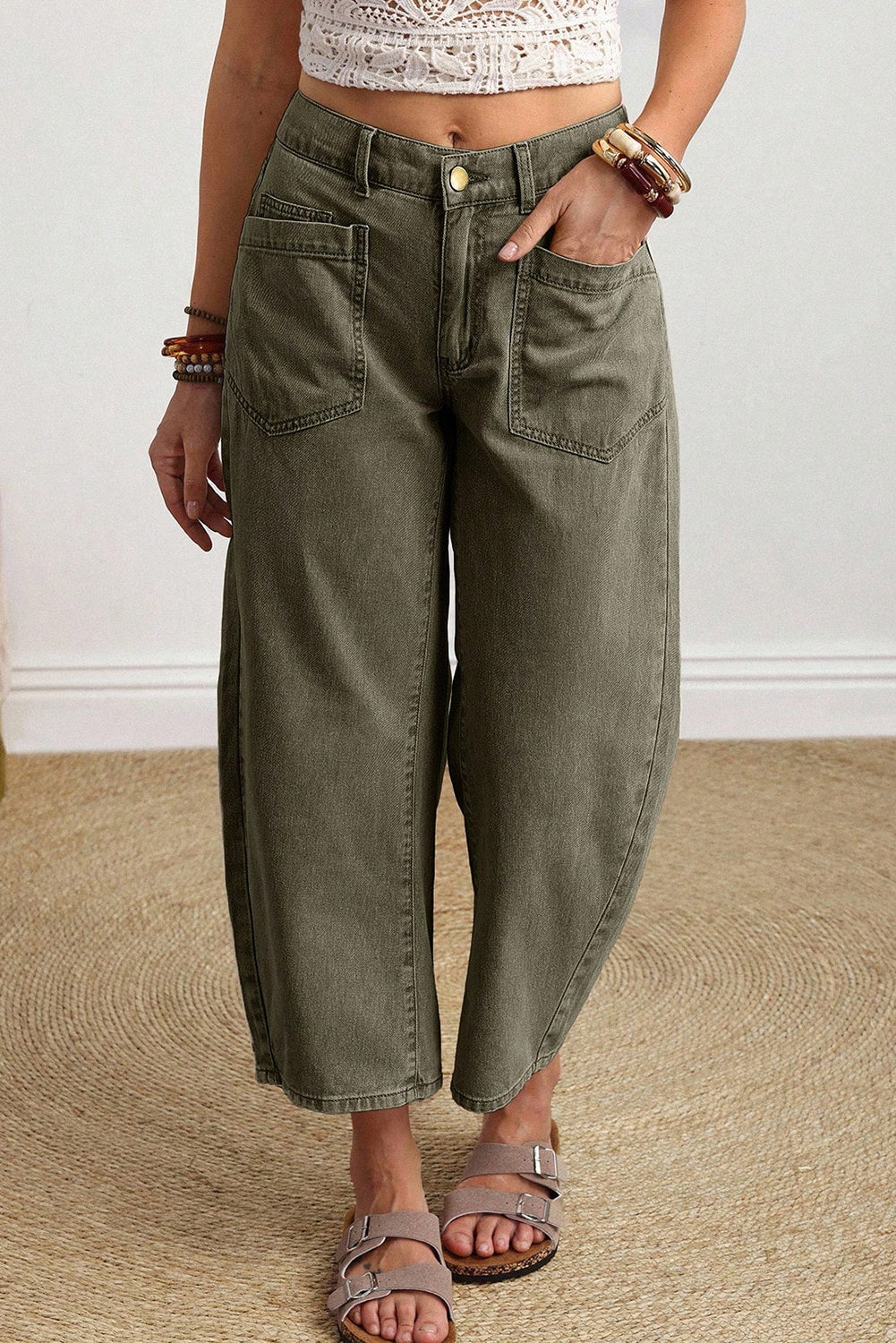 Beau Blue Solid Color Square Patch Pocket Ankle-length Barrel Jeans