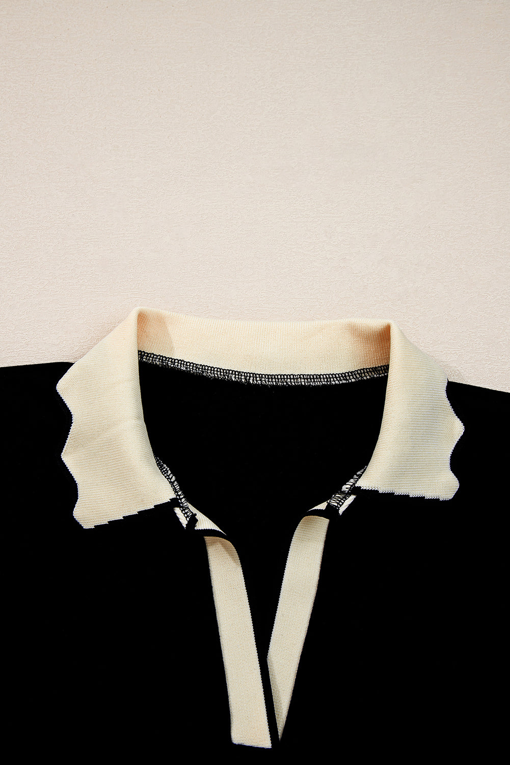 Black Scallop Trim Colorblock Long Sleeve Collared Top