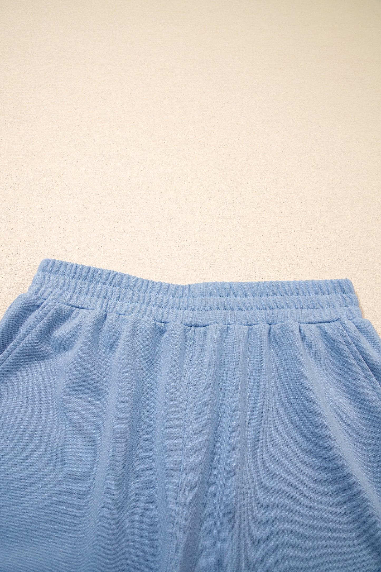 Jet Stream Solid Color Contrast Textured Patchwork Raw Edge 2pcs Short Set