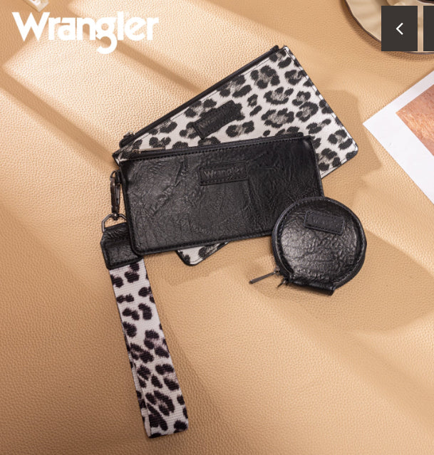 Wrangler Leopard Print Dual Pouch Wristlet with Zipper Round Case- Black
