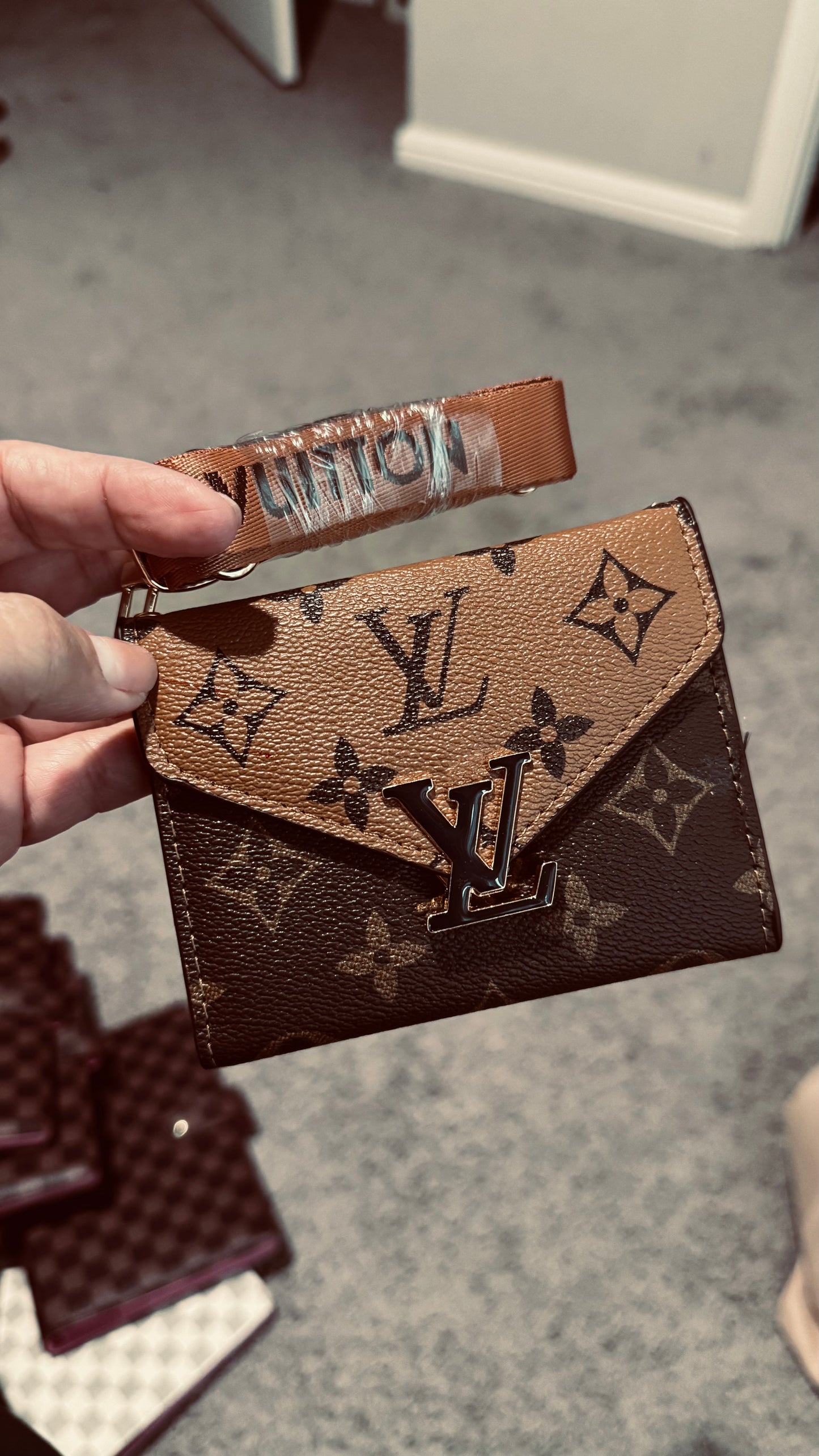 Wallet LV Crossbody