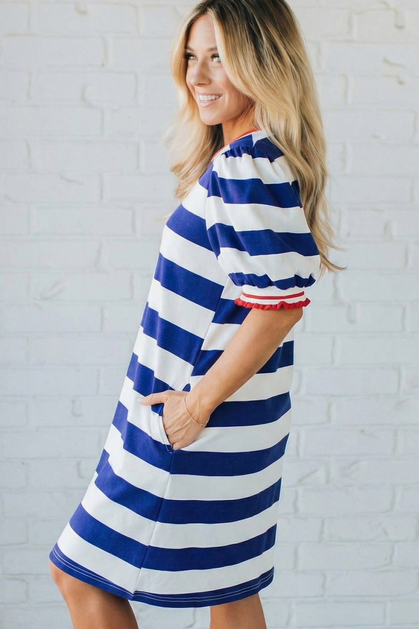 Red Stripe Contrast Trim Round Neck Short Puff Sleeve Shift Dress